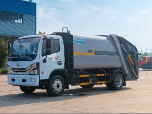 東風多利卡壓縮垃圾車 10m3